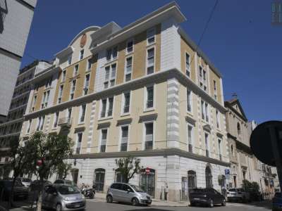 ...un convento che si sviluppa sino all�angolo con via Putignani